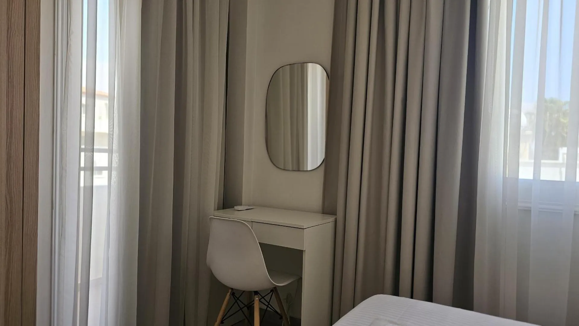 Stay Local Apartment Larnaca